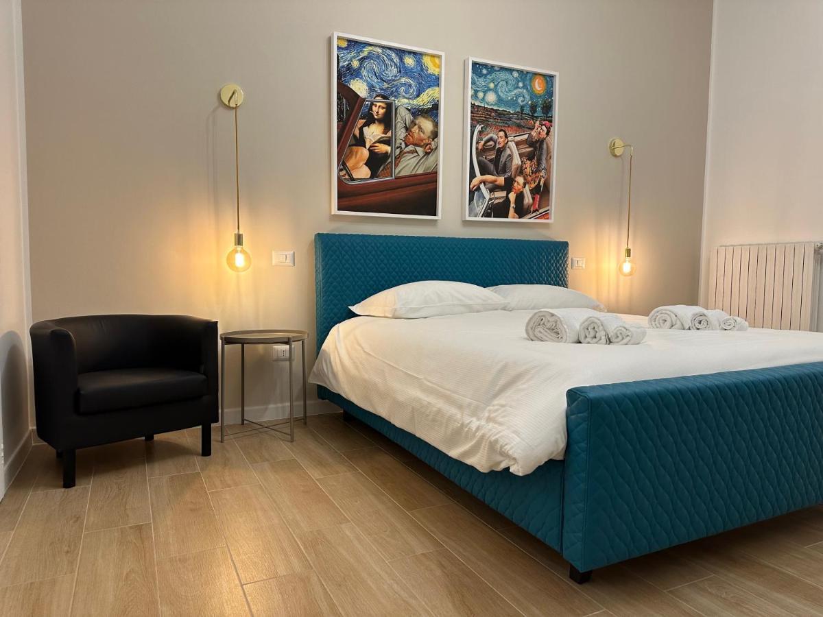 Nouvelle Vag - Apartment & Room Трани Экстерьер фото