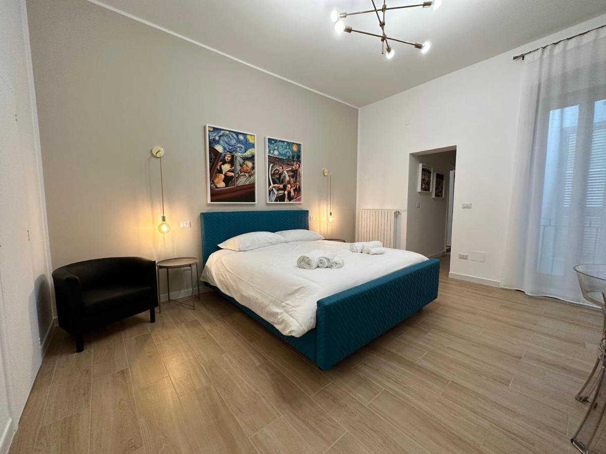 Nouvelle Vag - Apartment & Room Трани Экстерьер фото